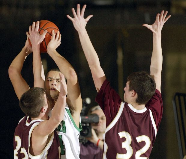 js012309HoopsMolAllmenBoys